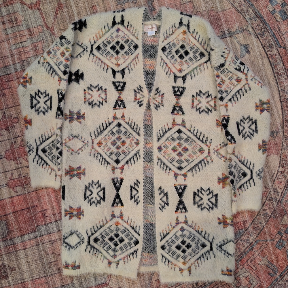 Kamana Geometric Sweater - Women's Medium
